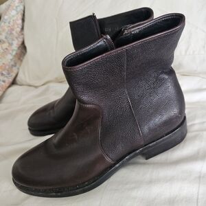 Giorgio Armani Dark Brown Leather Boots Size 42